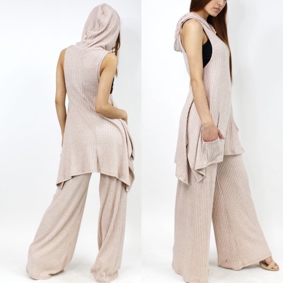 Last 2! Beige Top and Pant Set - Picture 2 of 3